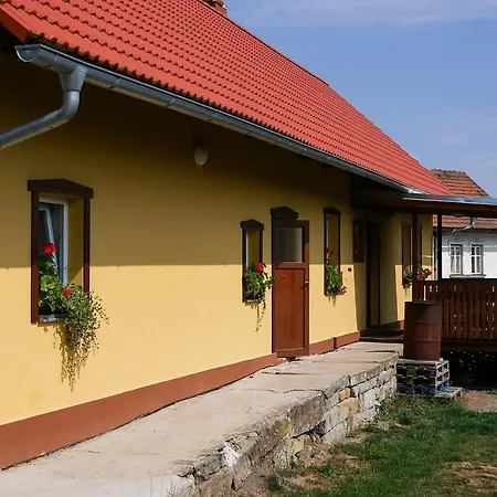 Nyaraló Brezka Libuň