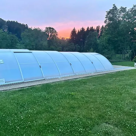 Brezka Nyaraló Libuň